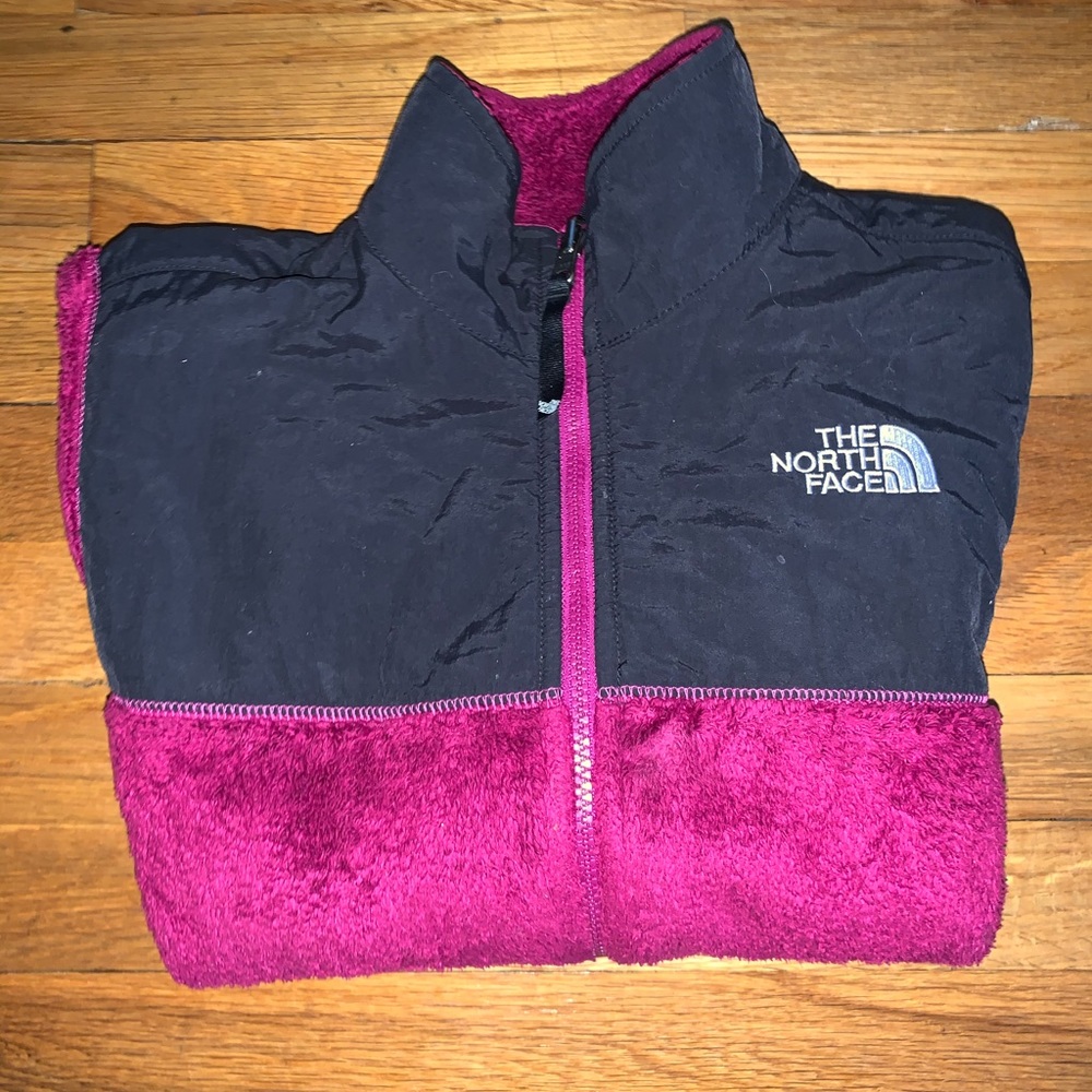 The North Face Girl’s lg fleece jacket